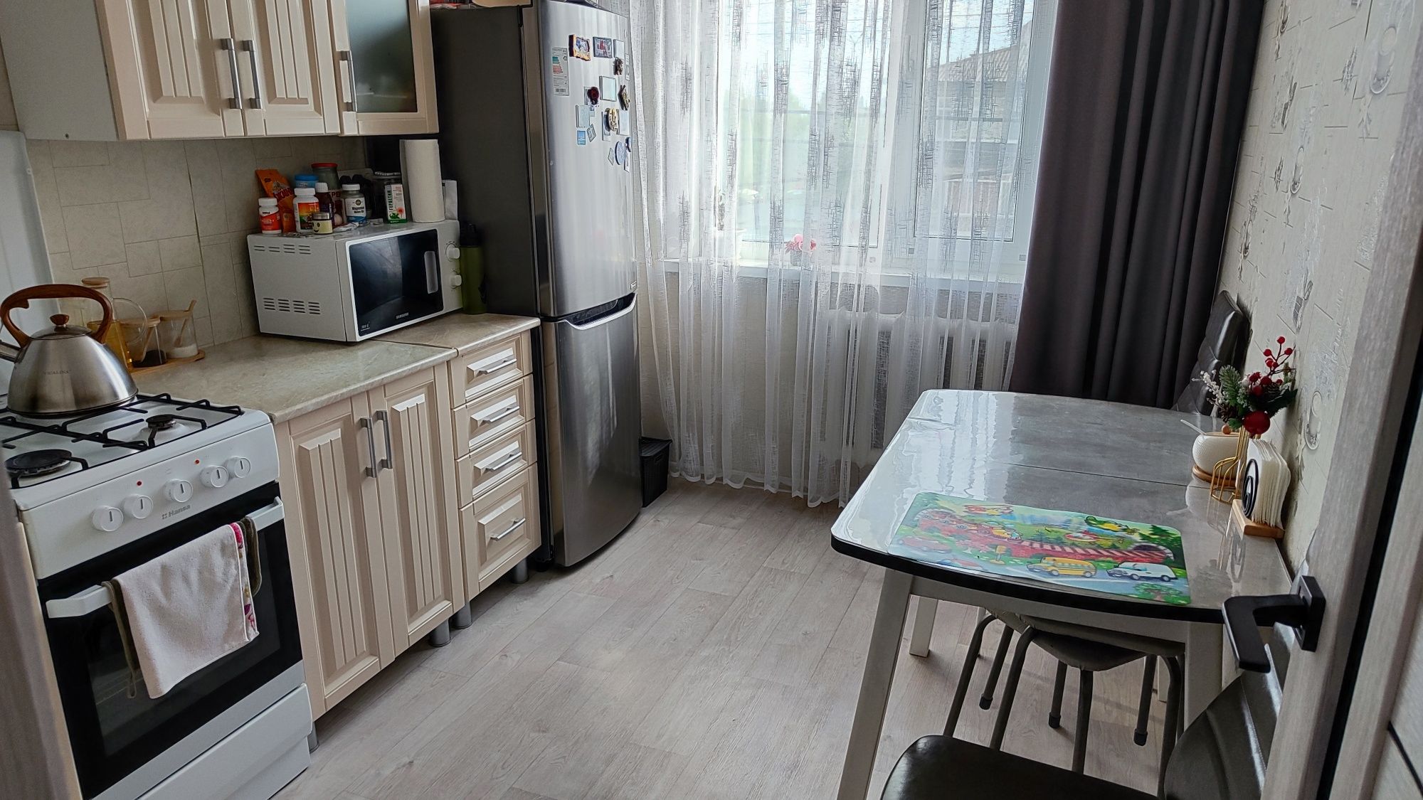 Продам квартиру в село  Красный  Яр. По адресу Новосёлов 16