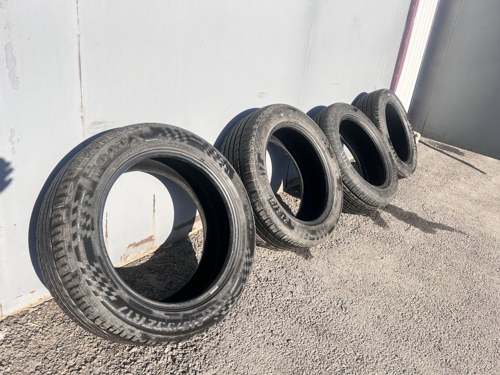 Автошины 215/55 R 17 ROADX