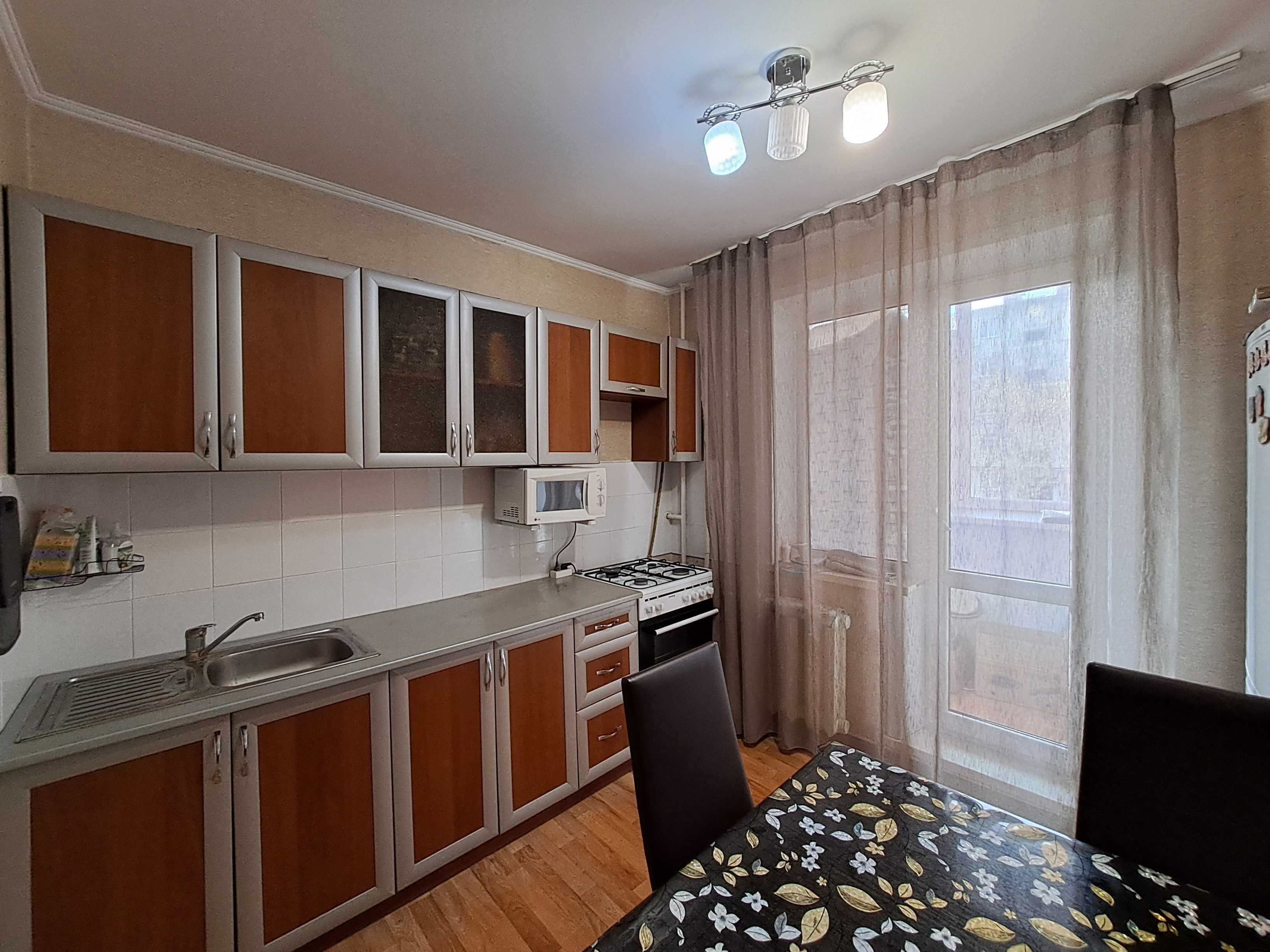 Продам 2х комнатную квартиру  в р-не Военного городка