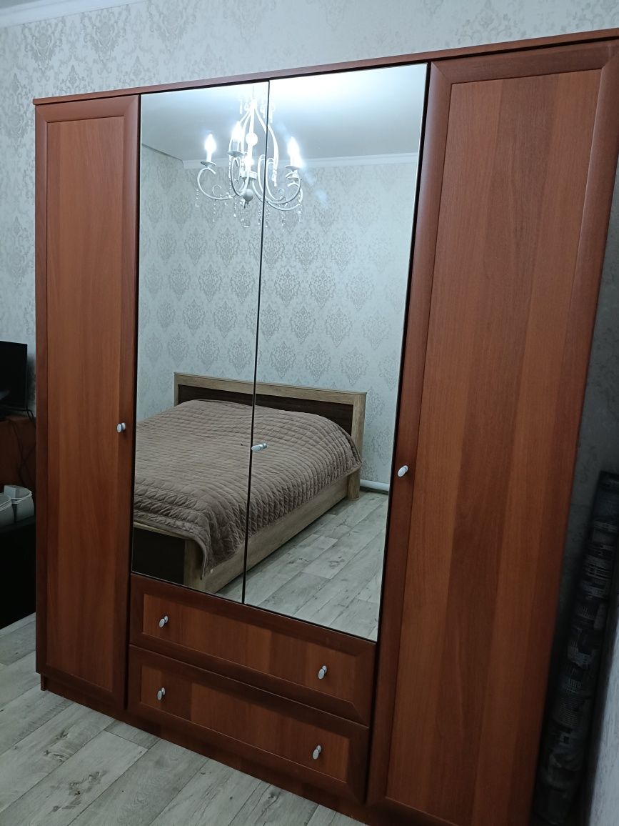 Продам шкаф для одежды бу в хорошем состоянии самовывоз