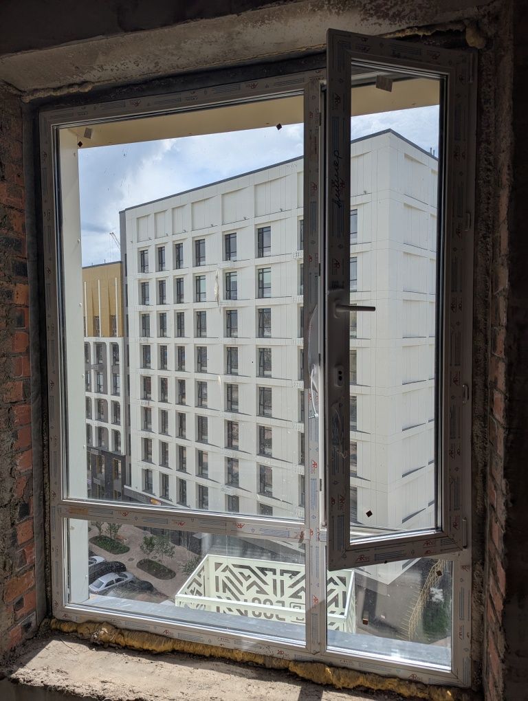 Продается окно и балконный блок