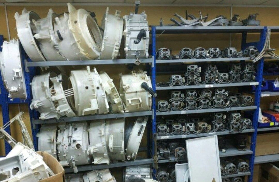 Запчасти Б.У. для стиральных машин Автомат и Холодильников.