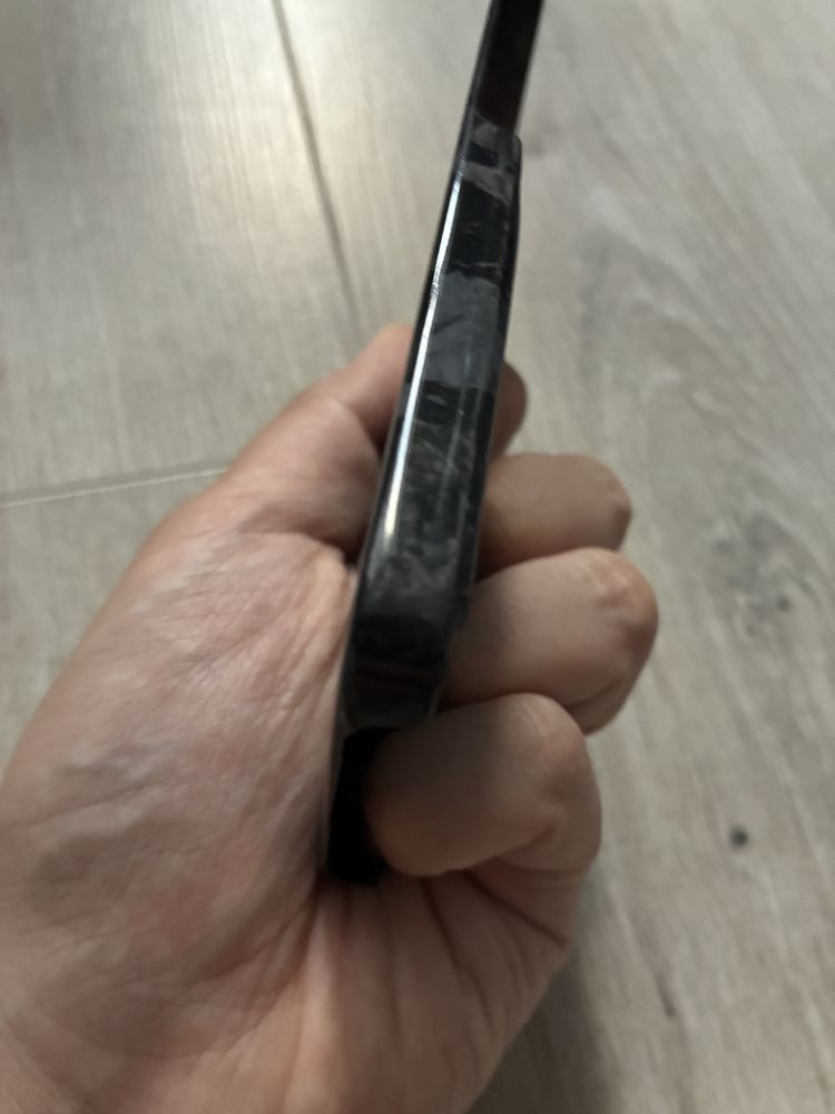 Чехол из Кованного карбона Iphone 13-14 PRO