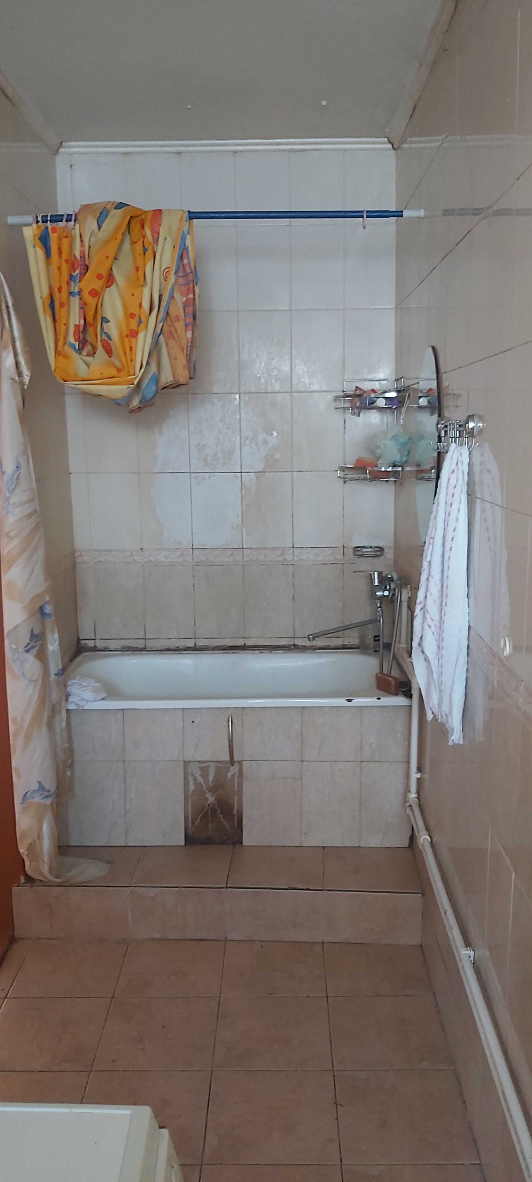 Продам 2-х комн.   61 кв.м высокие потолки