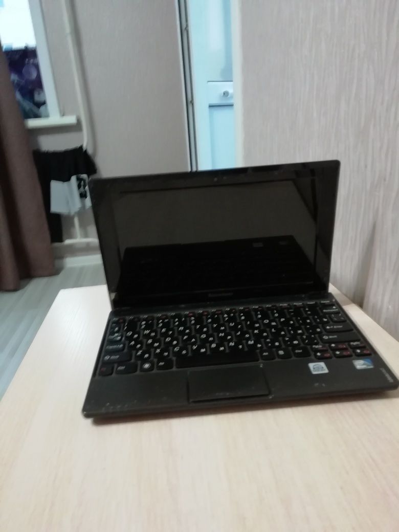 Нетбук Lenovo S10-3 на запчасти