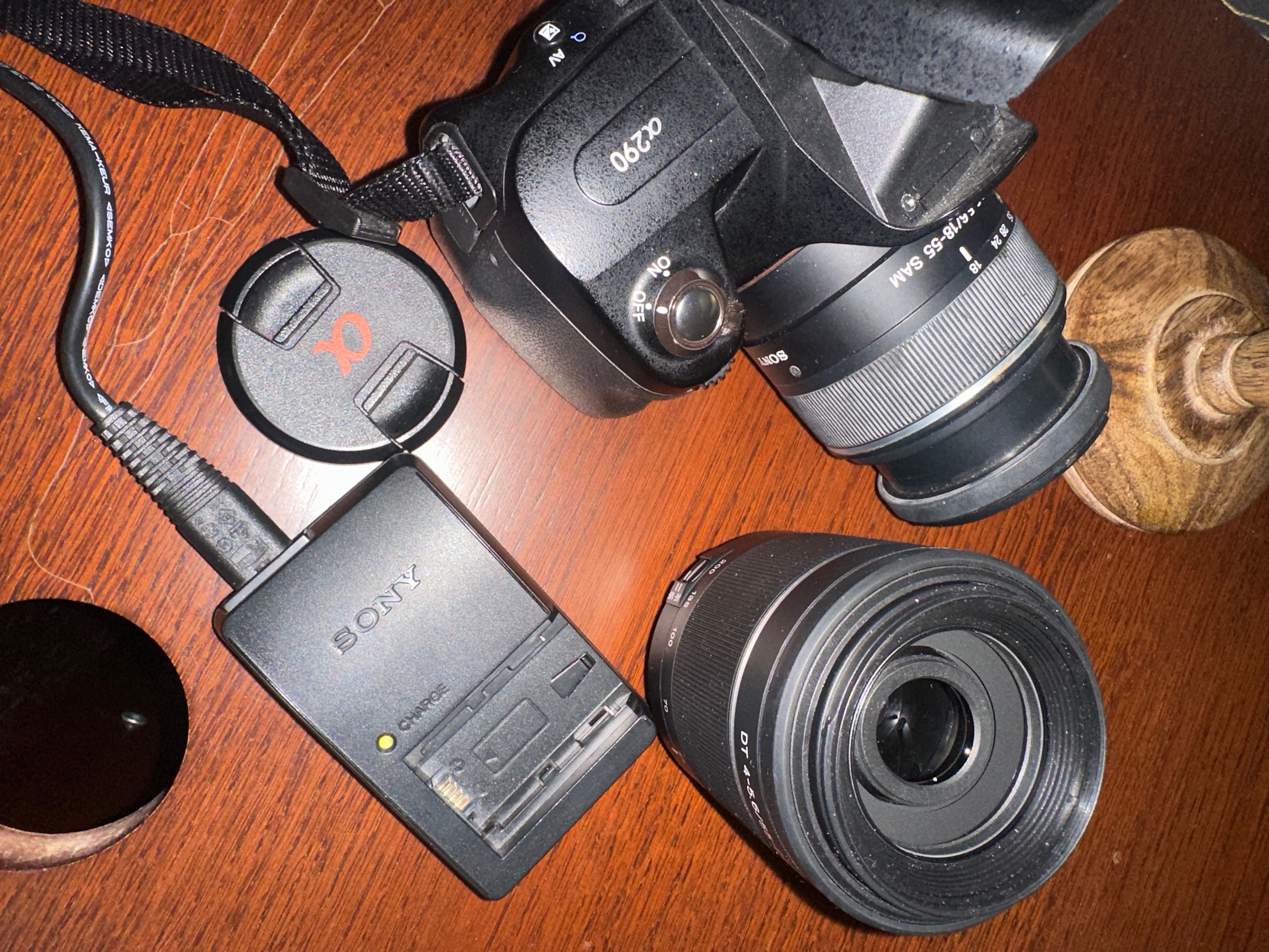 Продам фотоаппарат Sony, модель  Alpha DSLR-A290 от 2010 года выпуска