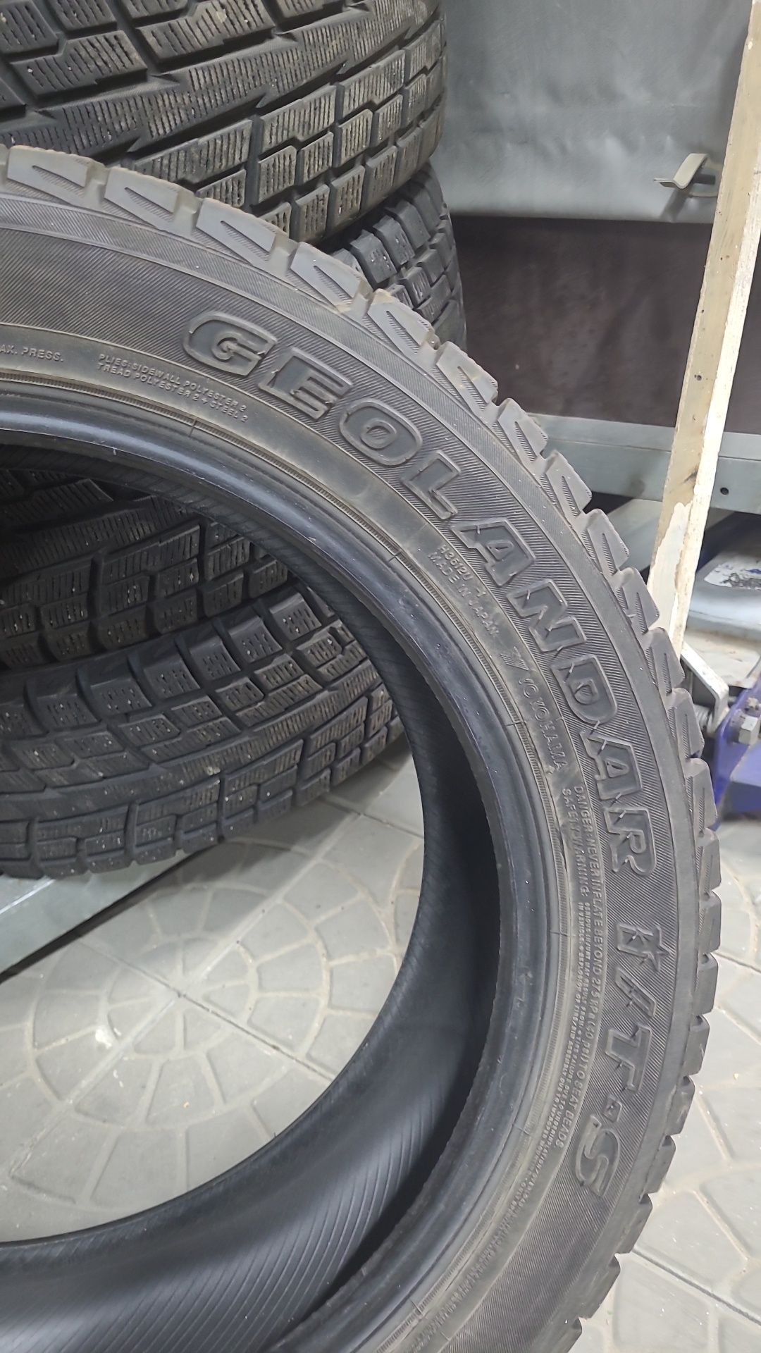Резина балконы 235/55R20