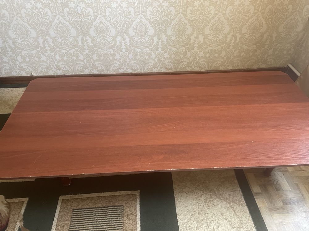 Продам стол нижний