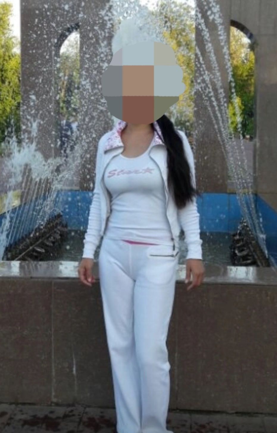 Продаю женские платья