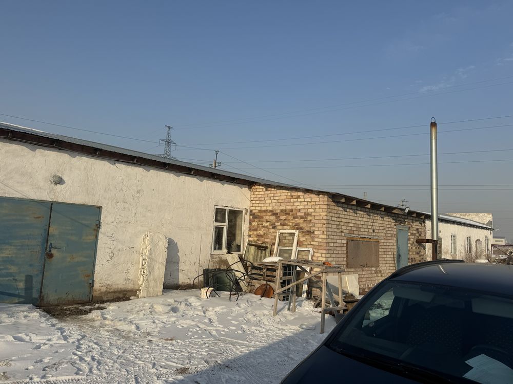 Сдается по ул. Ондирис р-н Лесозавода, помещение 150м2 и 350м2.