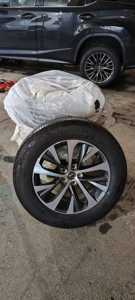 Диски с шинами 18 Lexus Toyota
