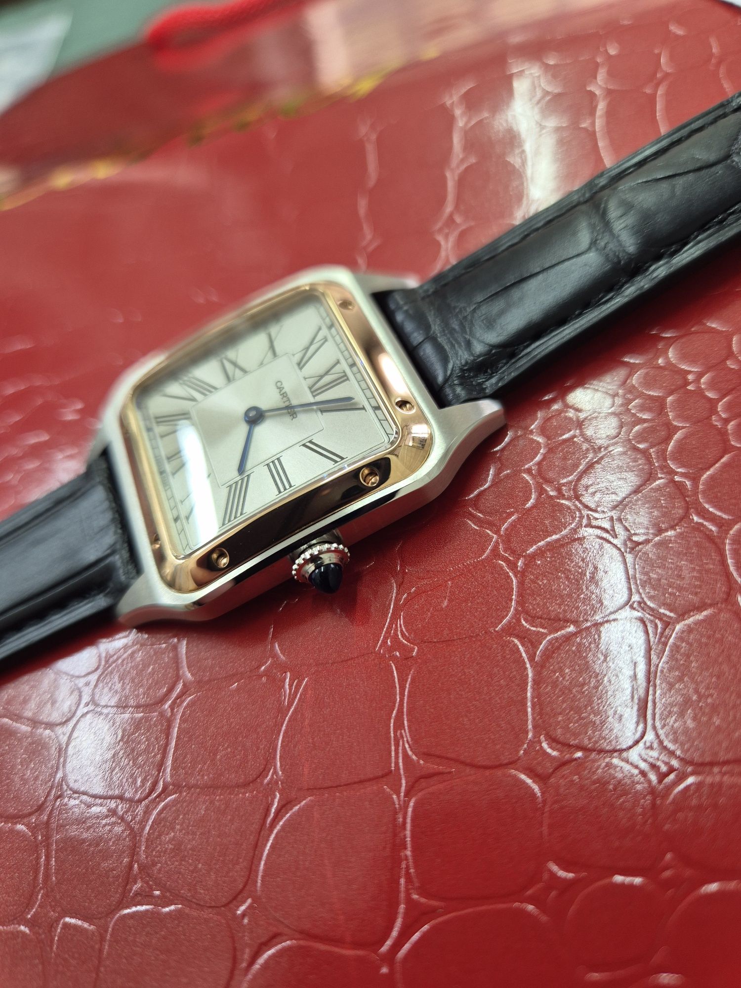 Наручные часы Cartier