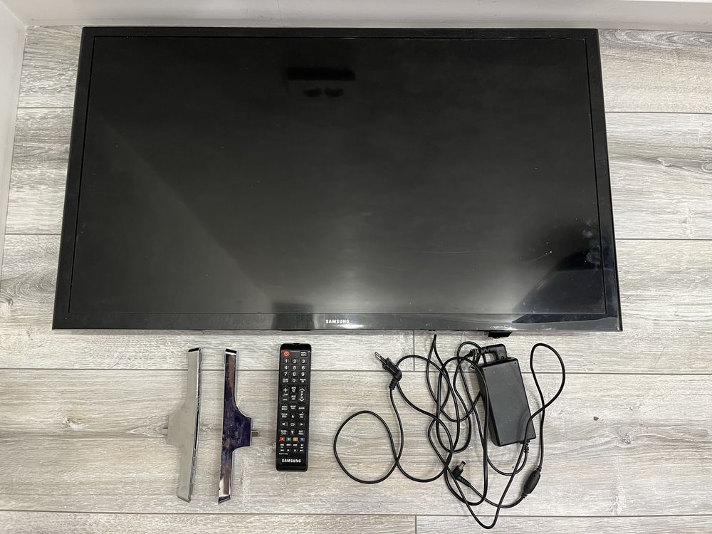 Продаю LED-телевизор Самсунг! (Smart, WiFi)