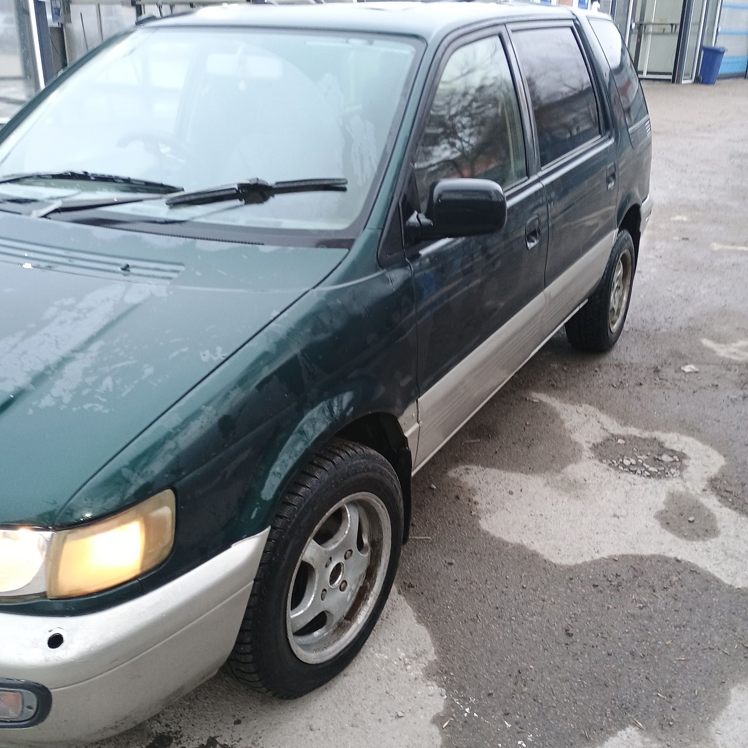 Mitsubishi Chariot