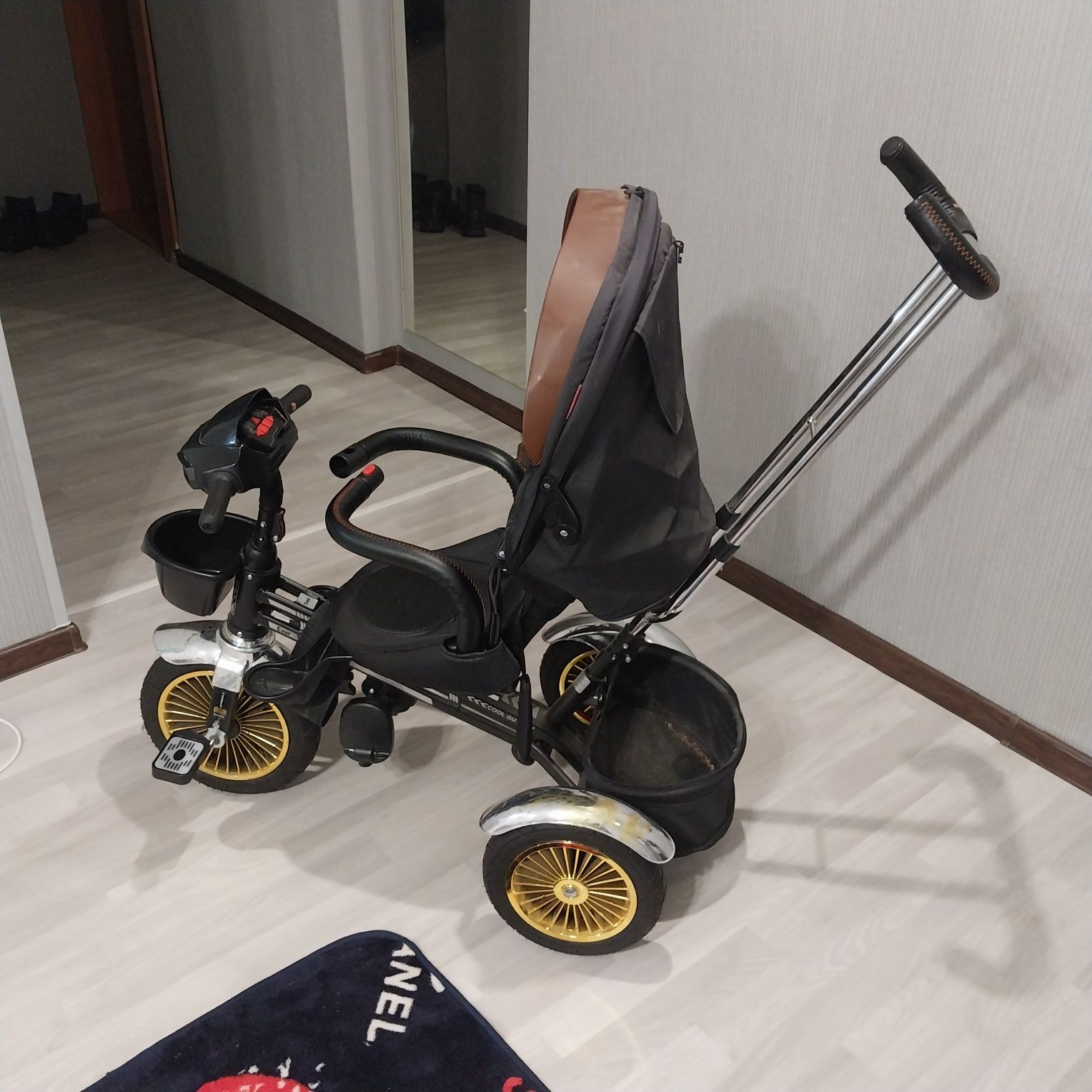 Продам детский трёхколёсный велосипед