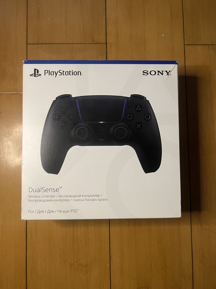 Джойстик от PS5, в черном цвете