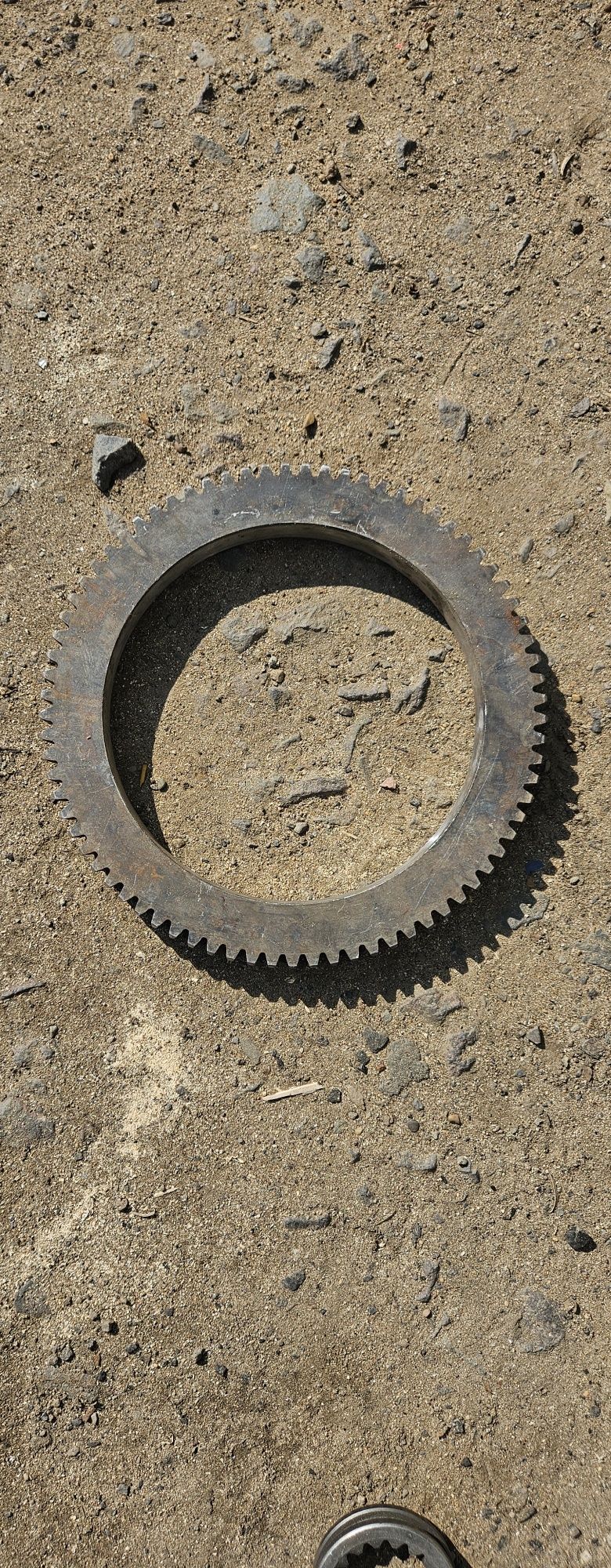Запчасти на Т-16
