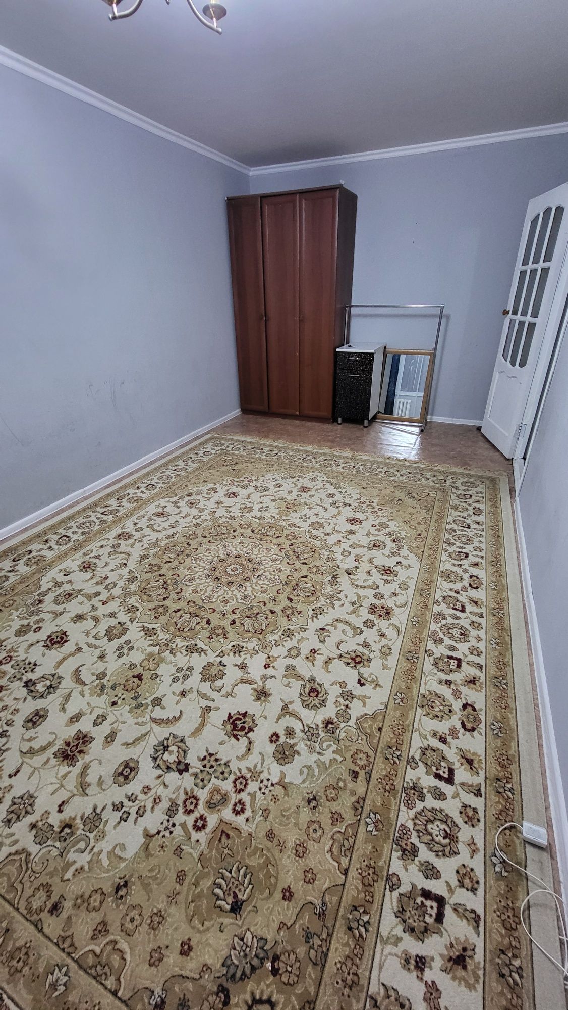 Продам 1 ком.кв.  Мкр молод. 3А