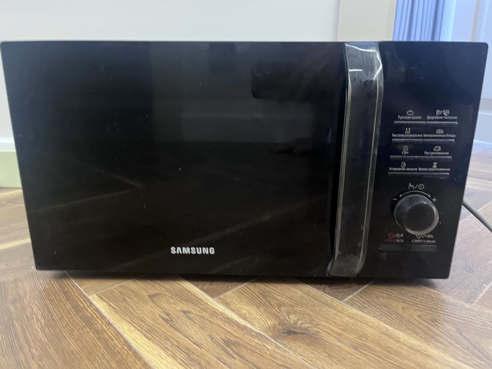 Продам микроволновку Samsung