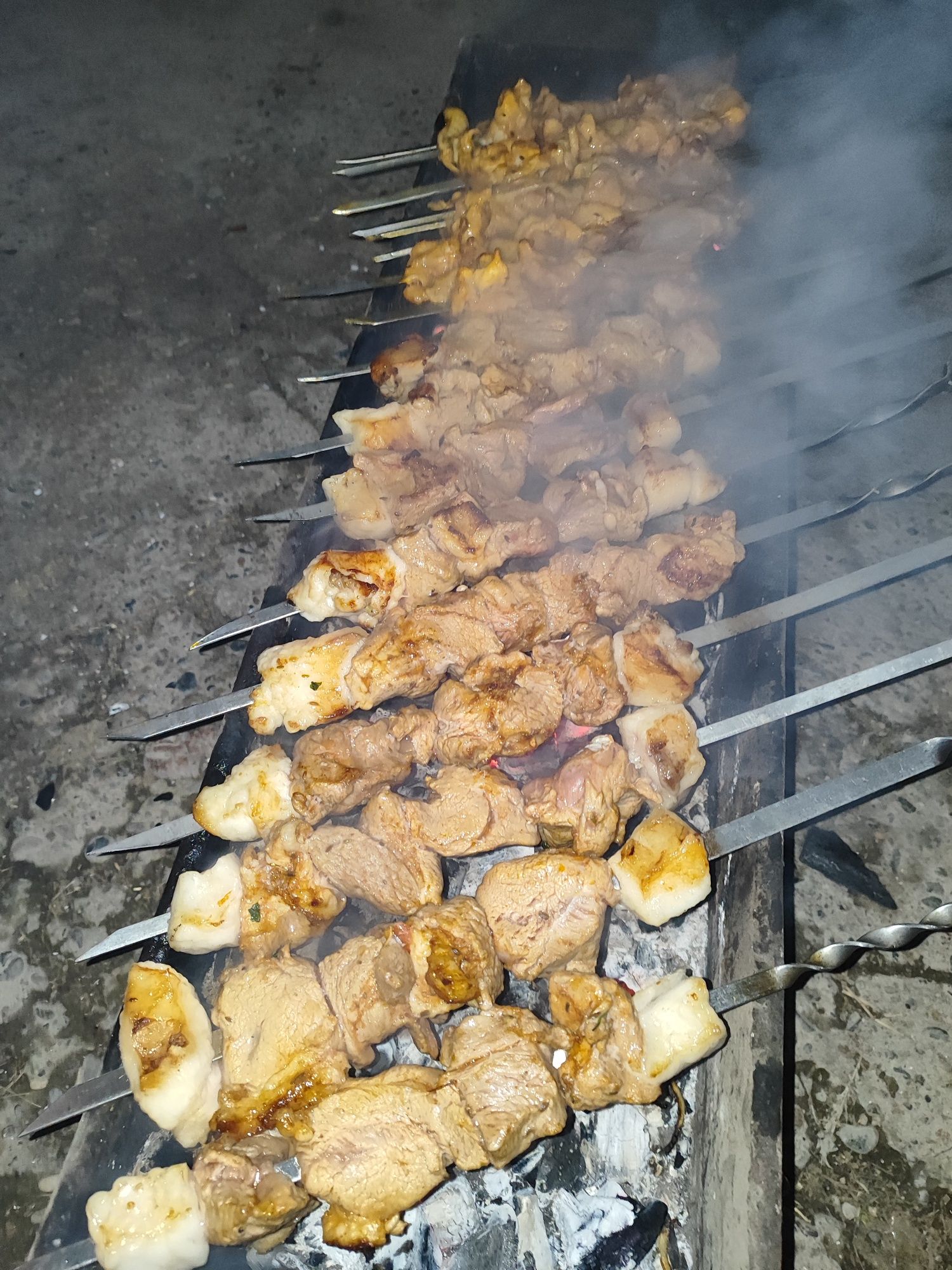 Повар на выезд плов сырне шашлыки