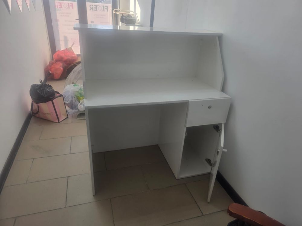 Продается ресепшн