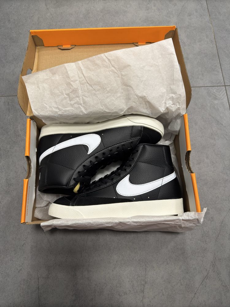 Nike Blazer Mid 77 черный