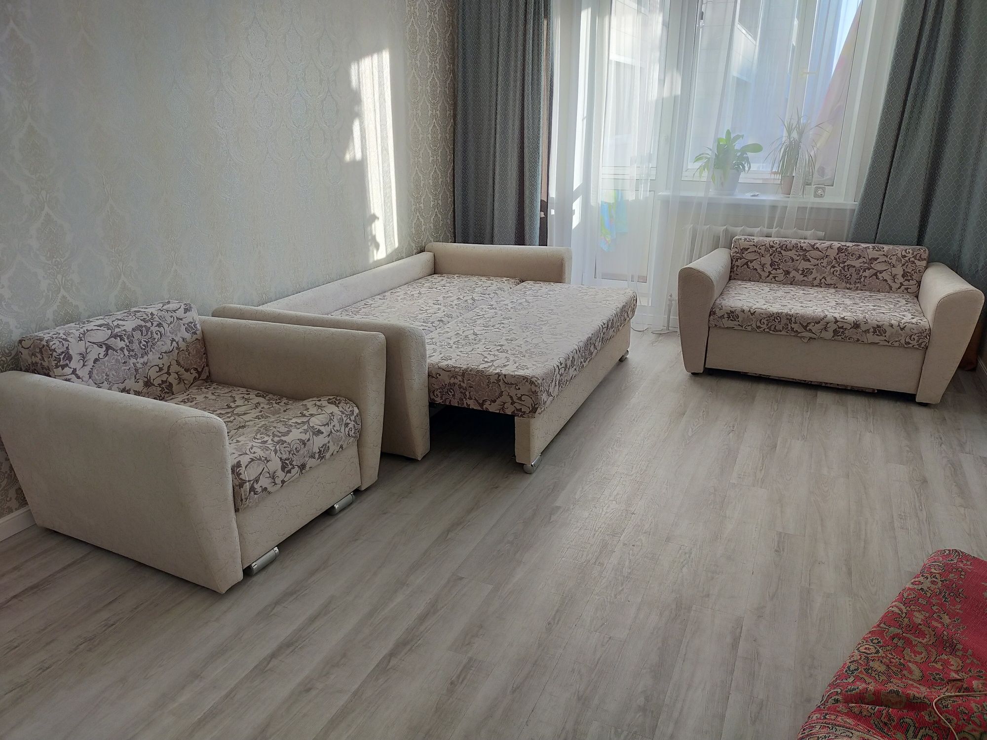 Перетяжка и реставрация мягкой мебели в Астане