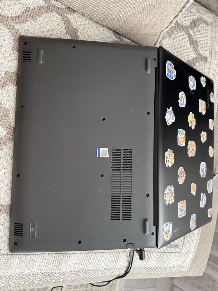 ноутбук lenovo..
