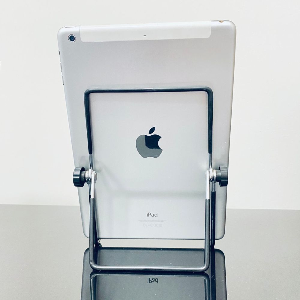 iPad Air в идеальном состоянии без царапин и потертостей