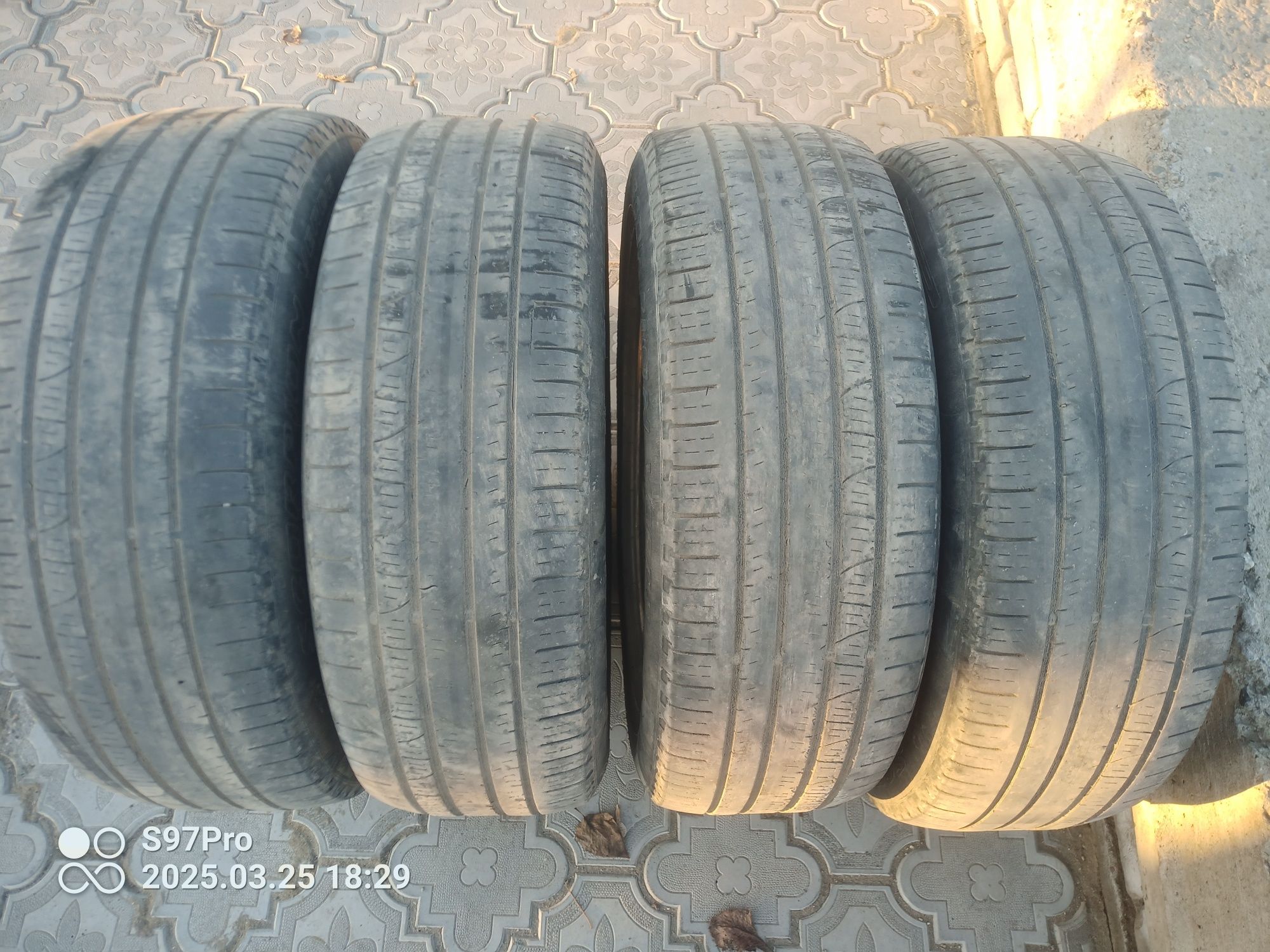 Продам летние шины Pireli 215/60/17