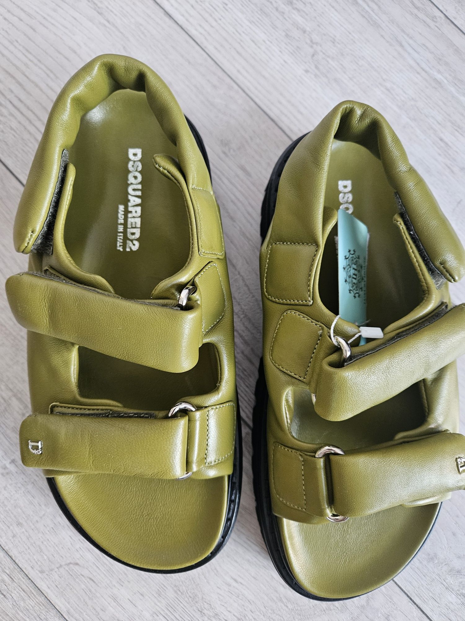 Сандалии Dsquared2, 39р, 70 тыс,новые