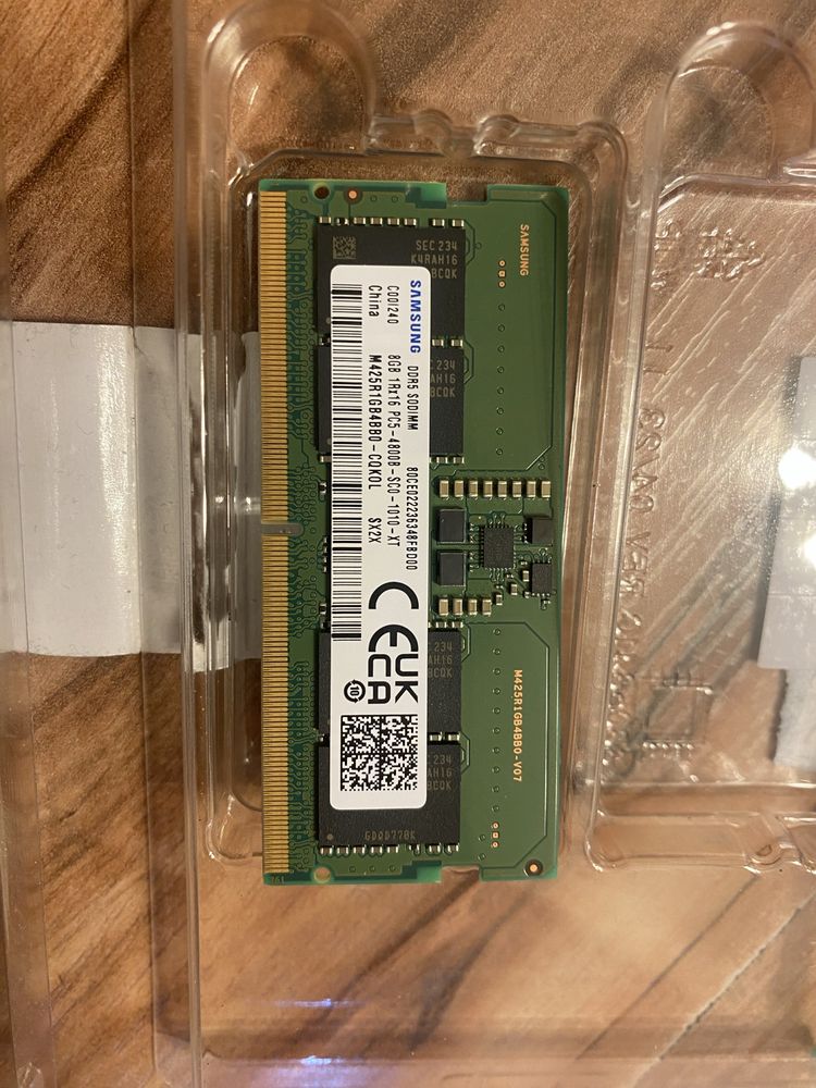 Продам 2 модуля оперативной памяти Samsung DDR5 8GB