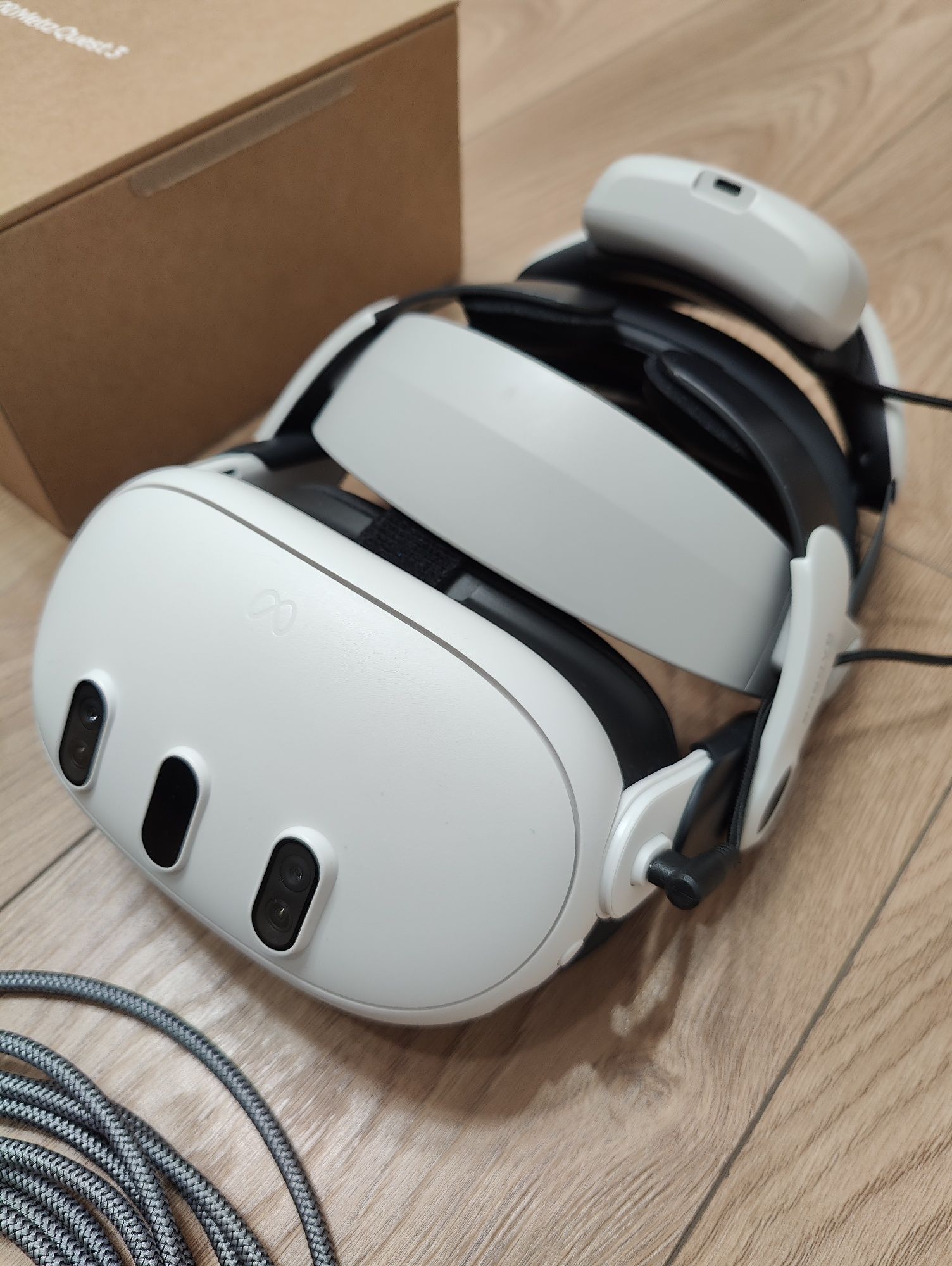 Продам VR шлем Meta Quest 3 128gb