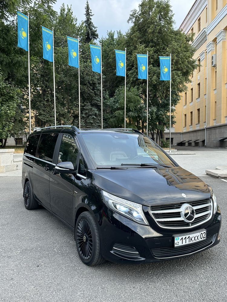 Прокат аренда минивэнов микроавтобусов V class VIP