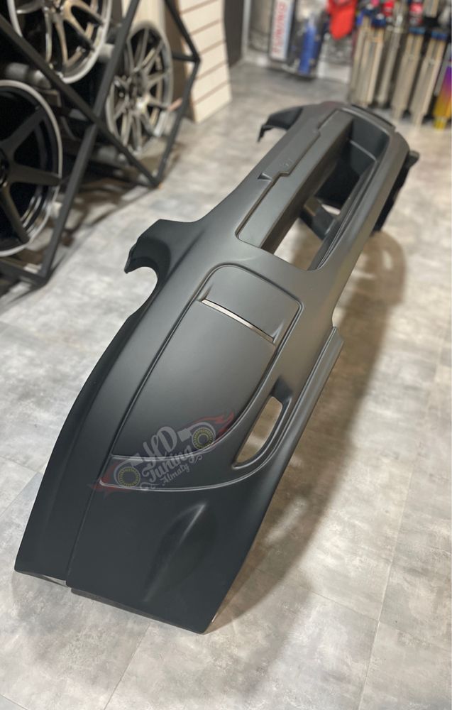 Бампер передний STI Subaru Impreza GDB Конь