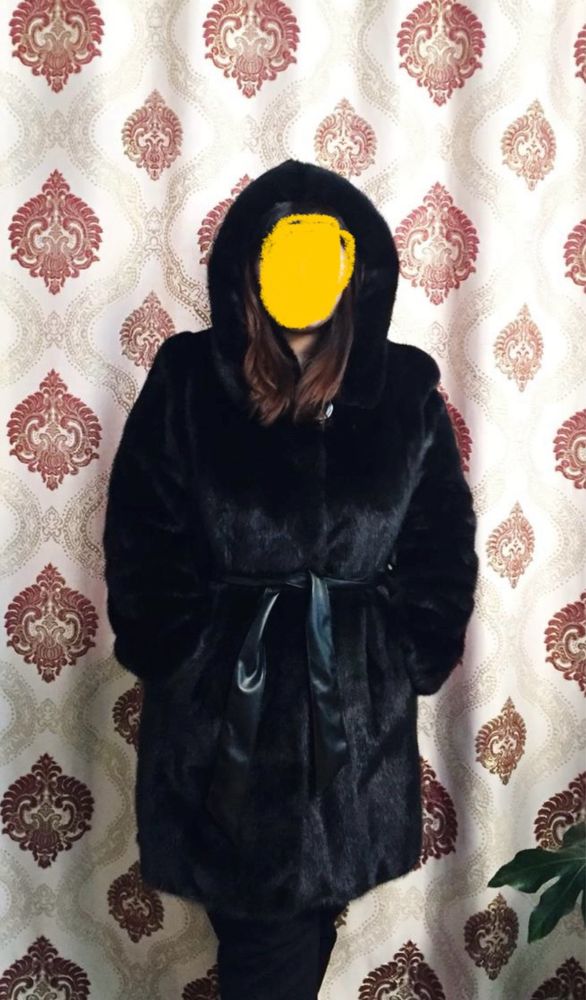 Продам норковую шубу черную