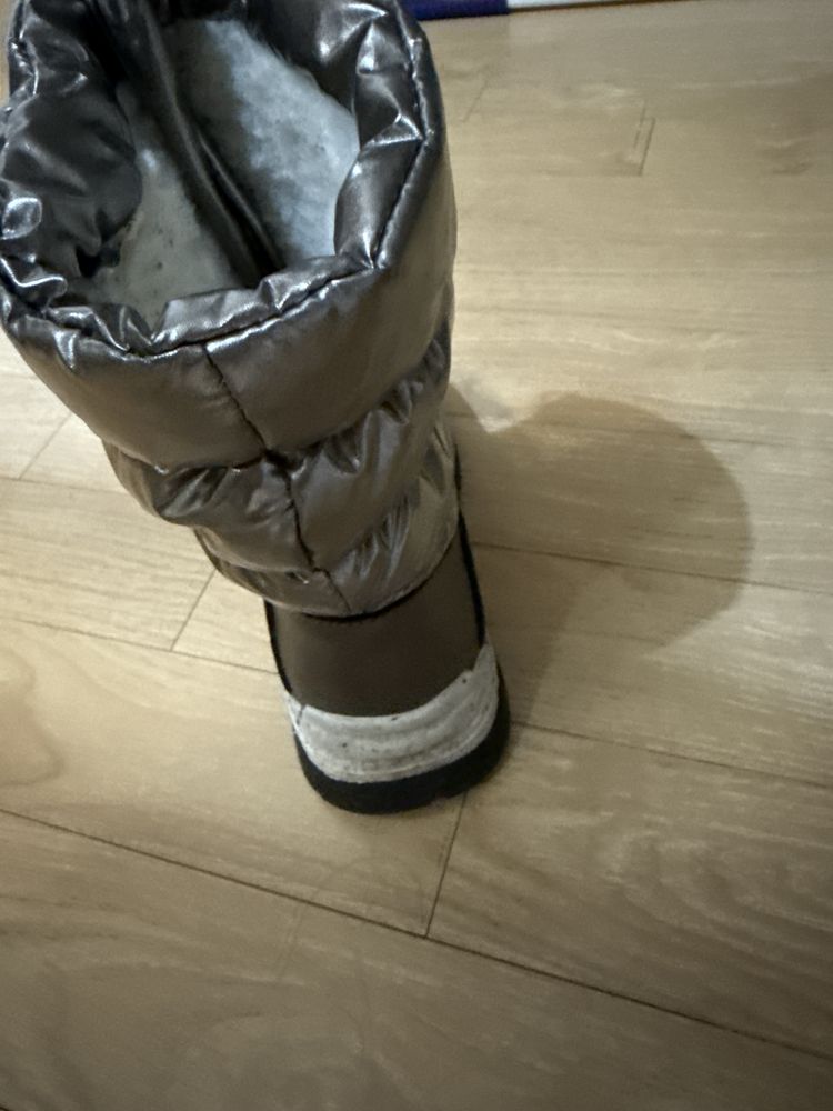 Продам зимние сапоги