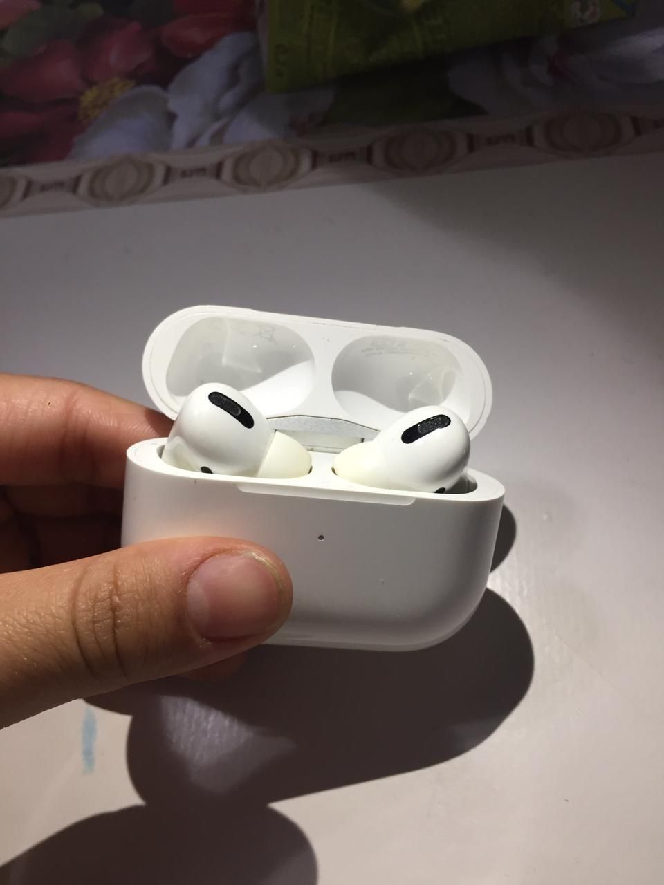 Наушники Apple новый,без коробки продается