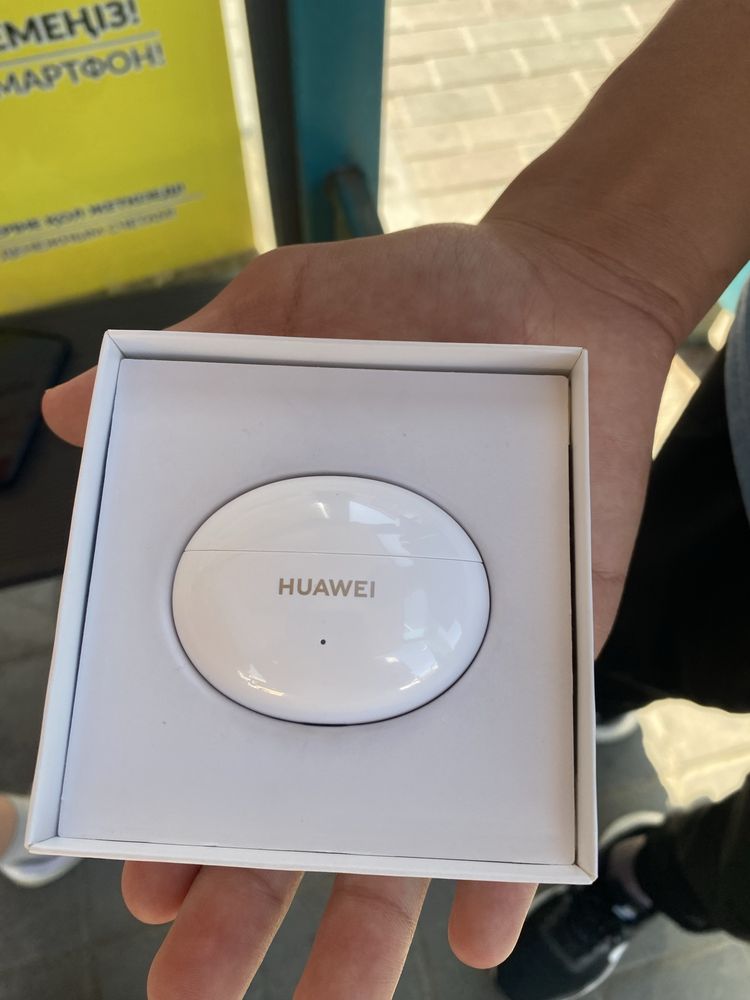 Наушник беспроводной huawei