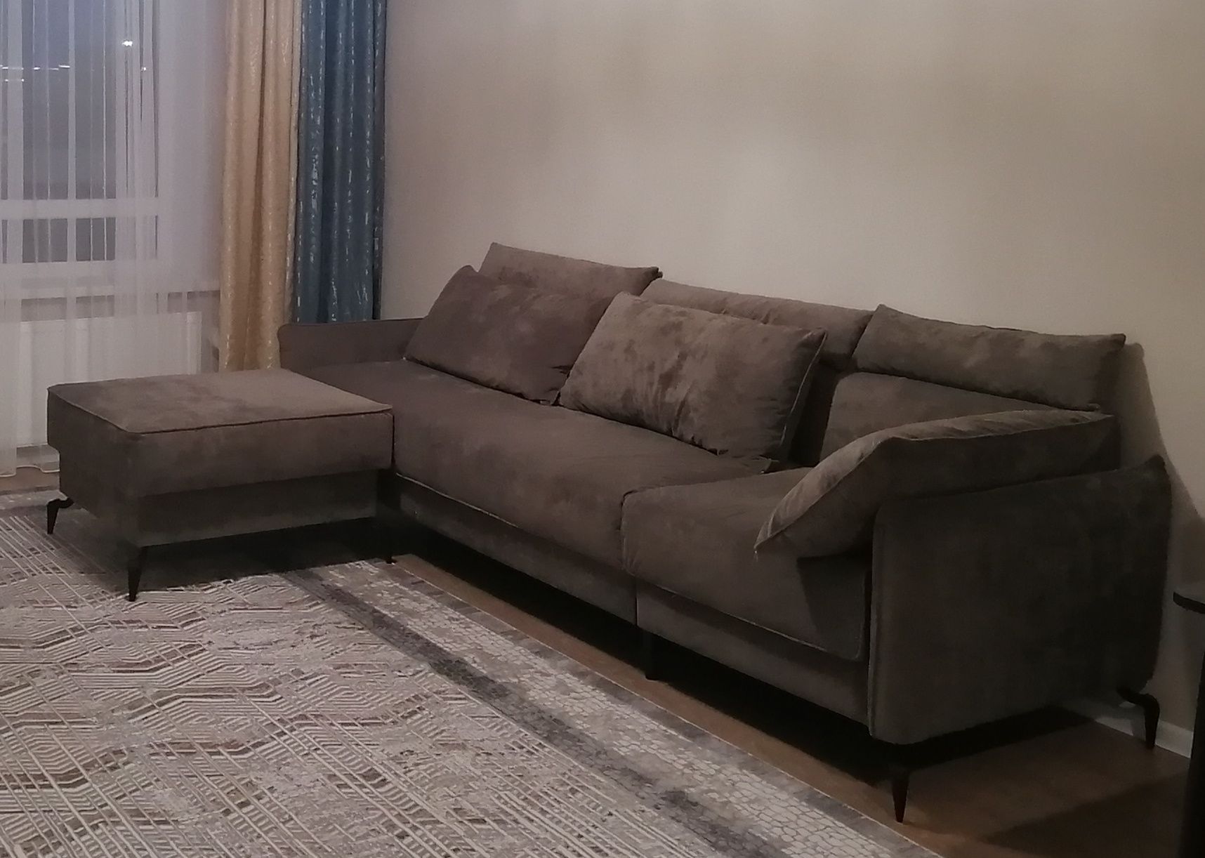 Продам диван в отличном состоянии