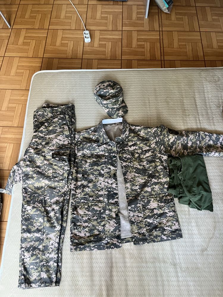 Военная форма для кафедра и полевая сумка