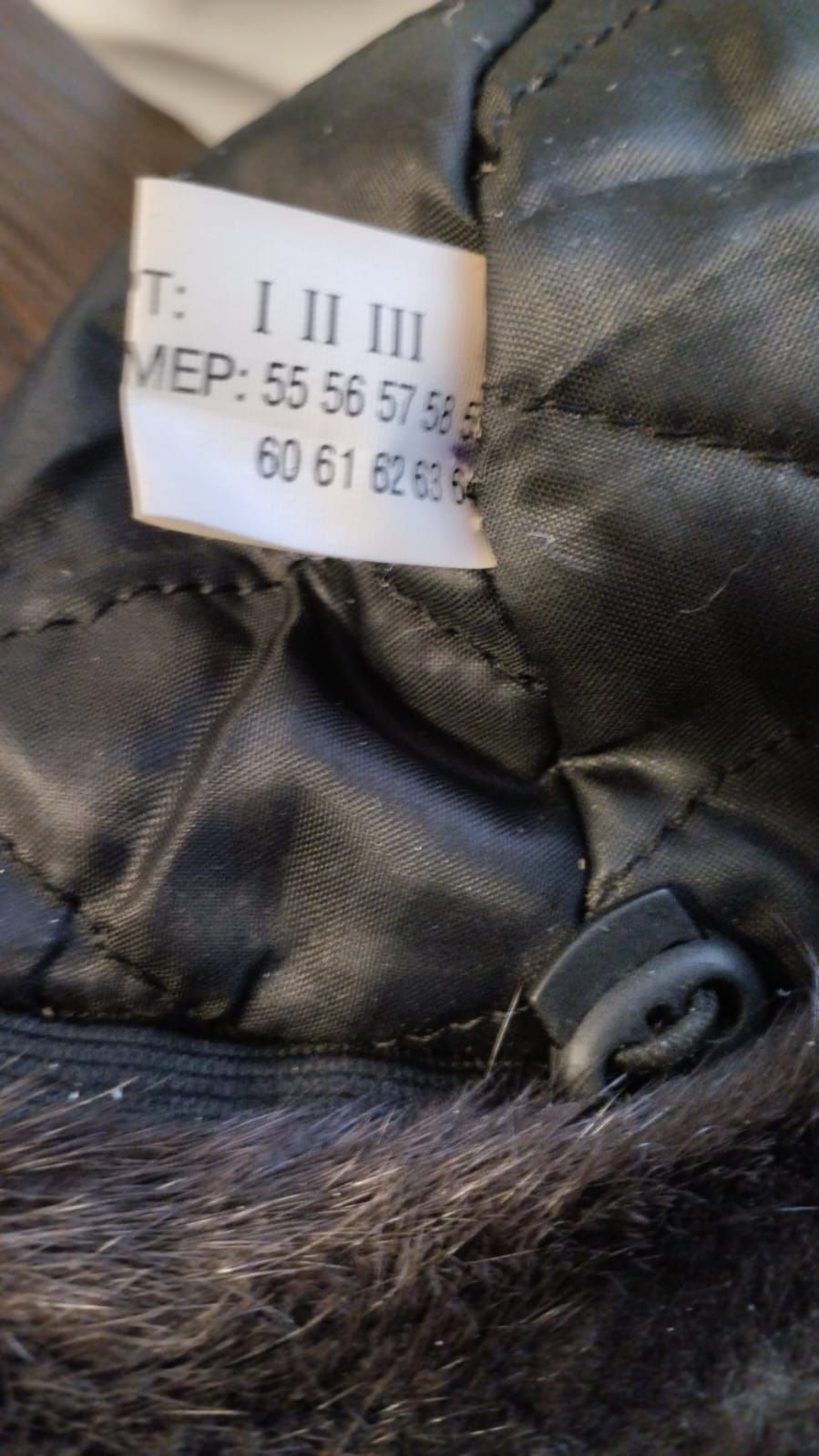 Продаю шапки норковые
