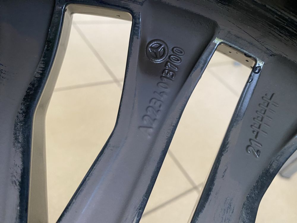 Диски оригинал на мерседес S 223, с резиной 255/40R20