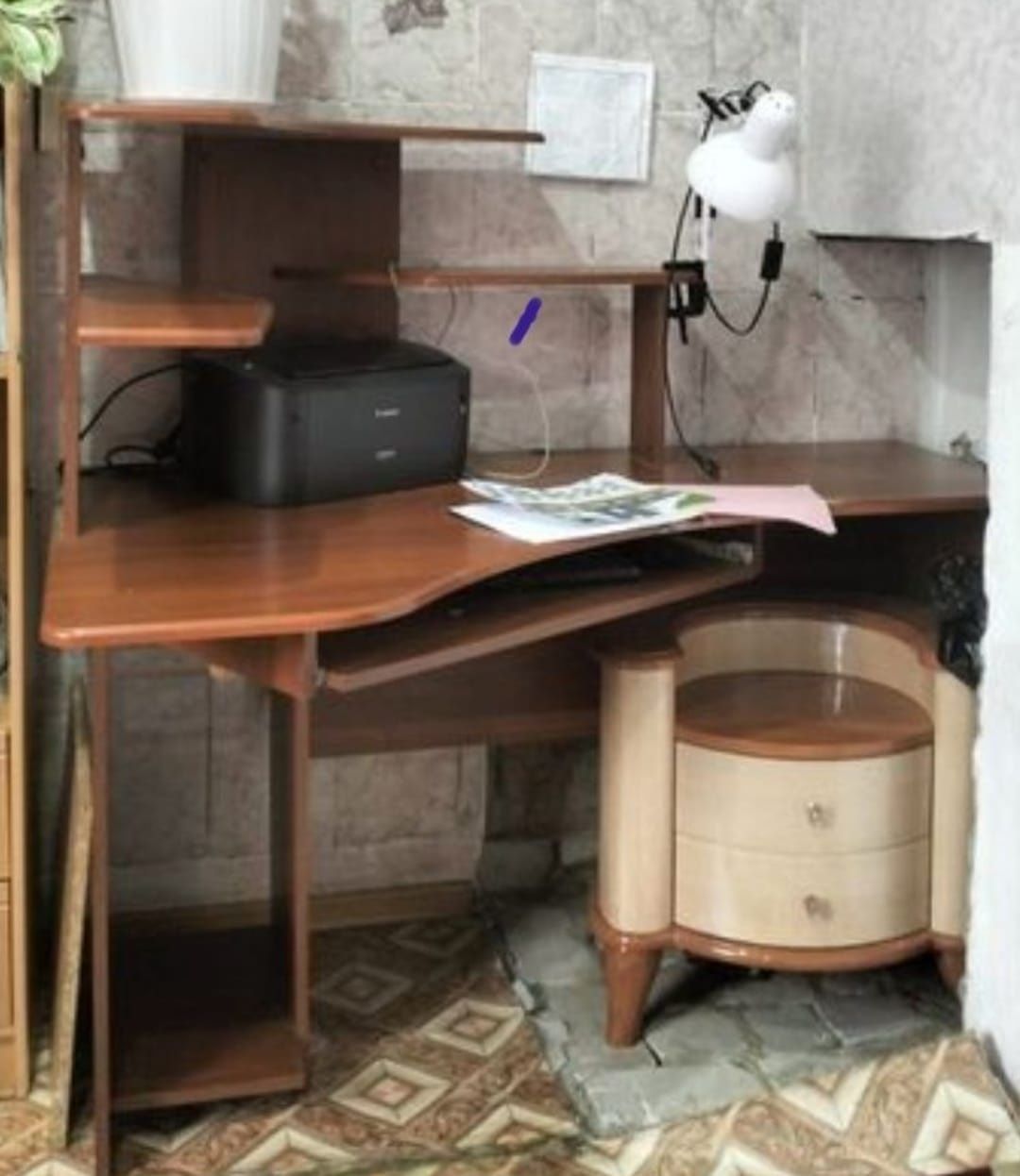 Компьютерный стол