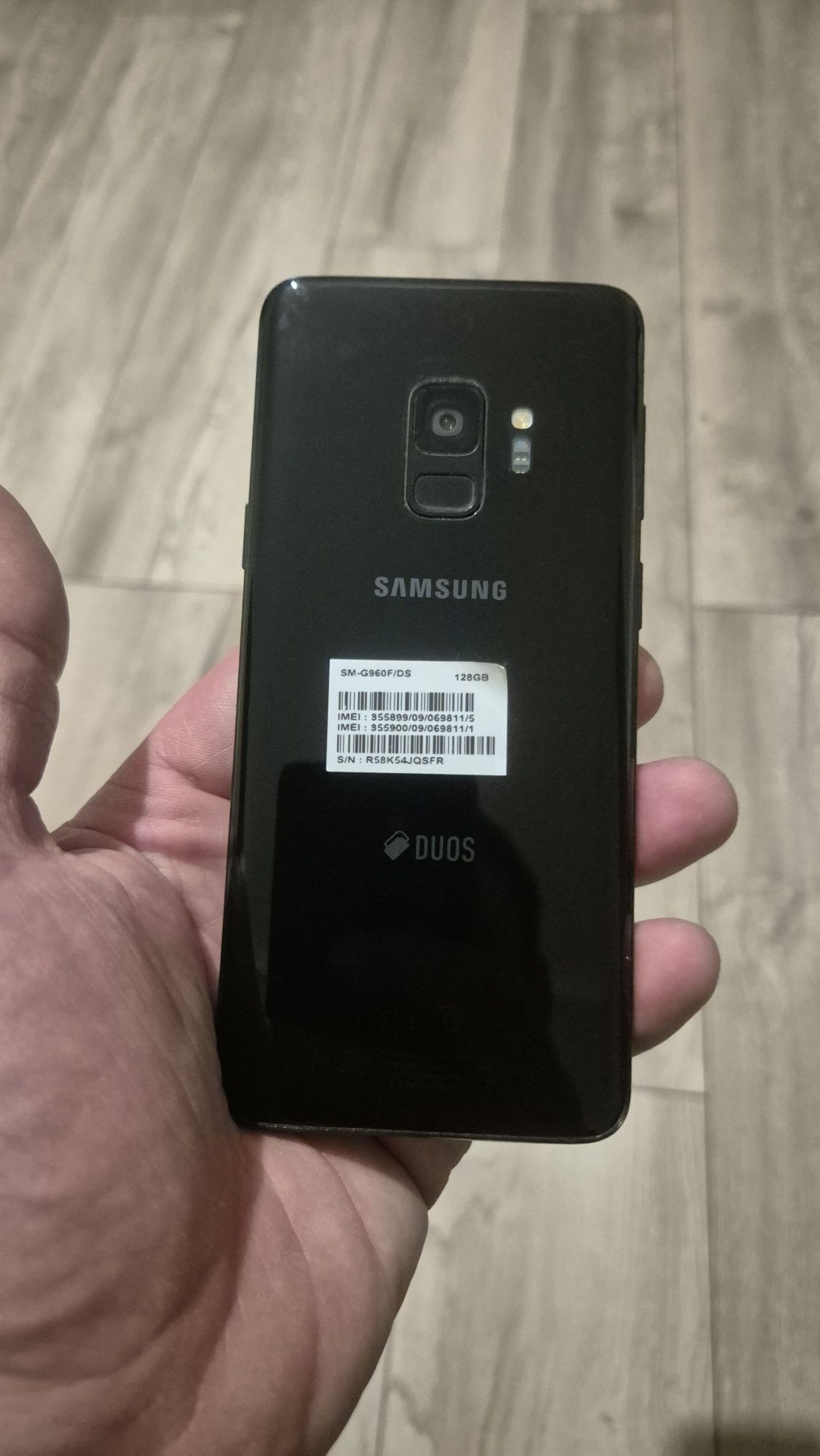 Телефон Samsung S9