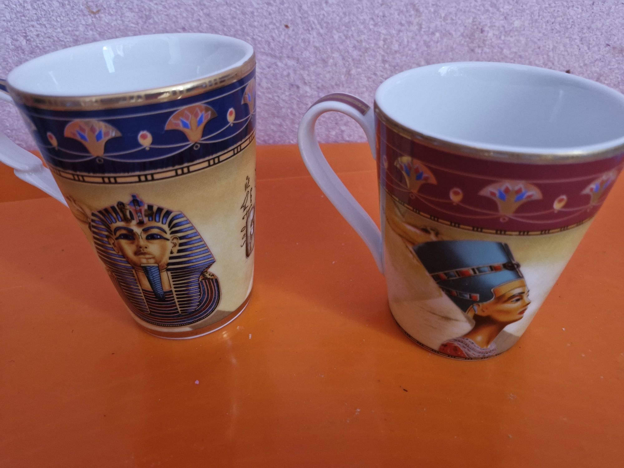 Продам . Кастрюлю