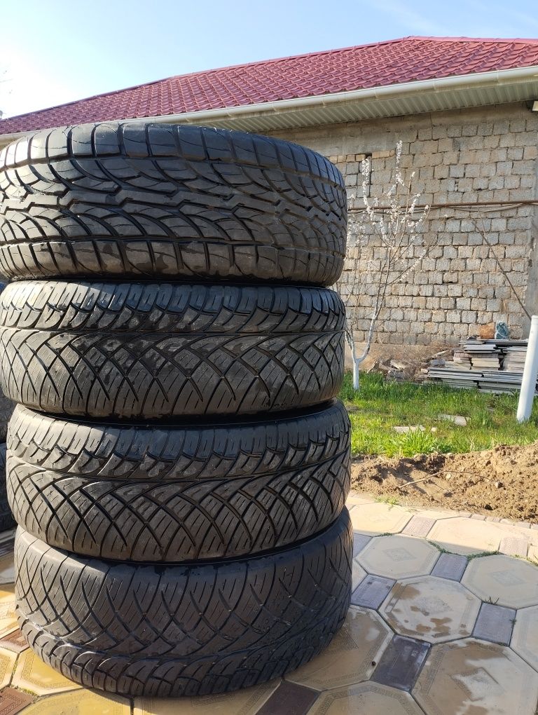Nitto 275 55 R20 шины балоны почти как новые цена за комплект шина