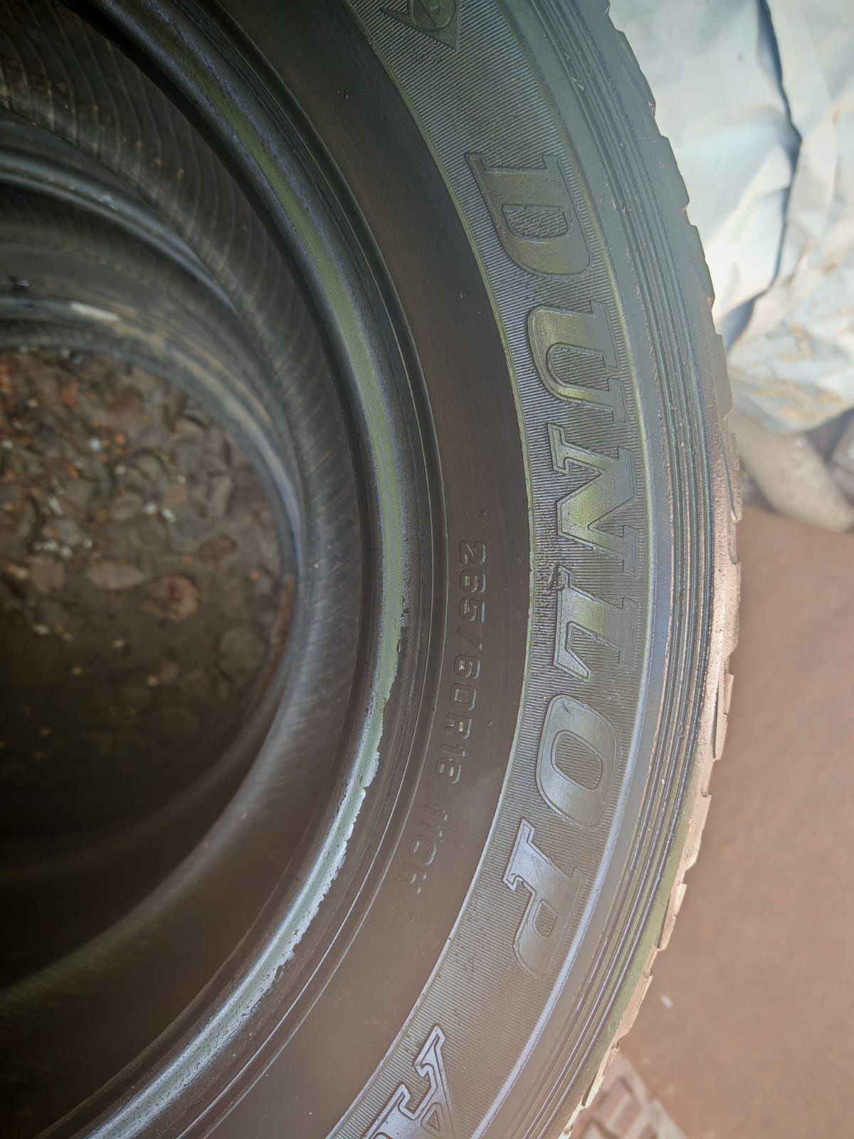 Продаю шины Dunlop 265/60 R18  110H