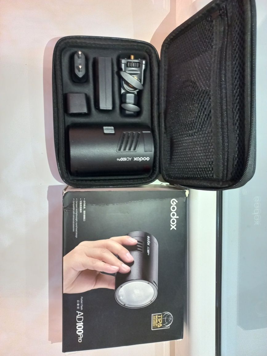 Вспышка Godox ad100pro