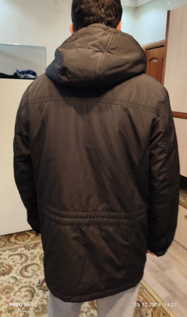 Куртка мужская продается